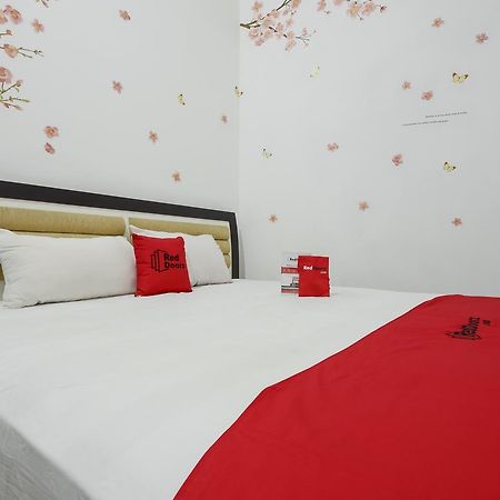 Reddoorz @ Prambanan Timur Raya Semarang Exterior photo